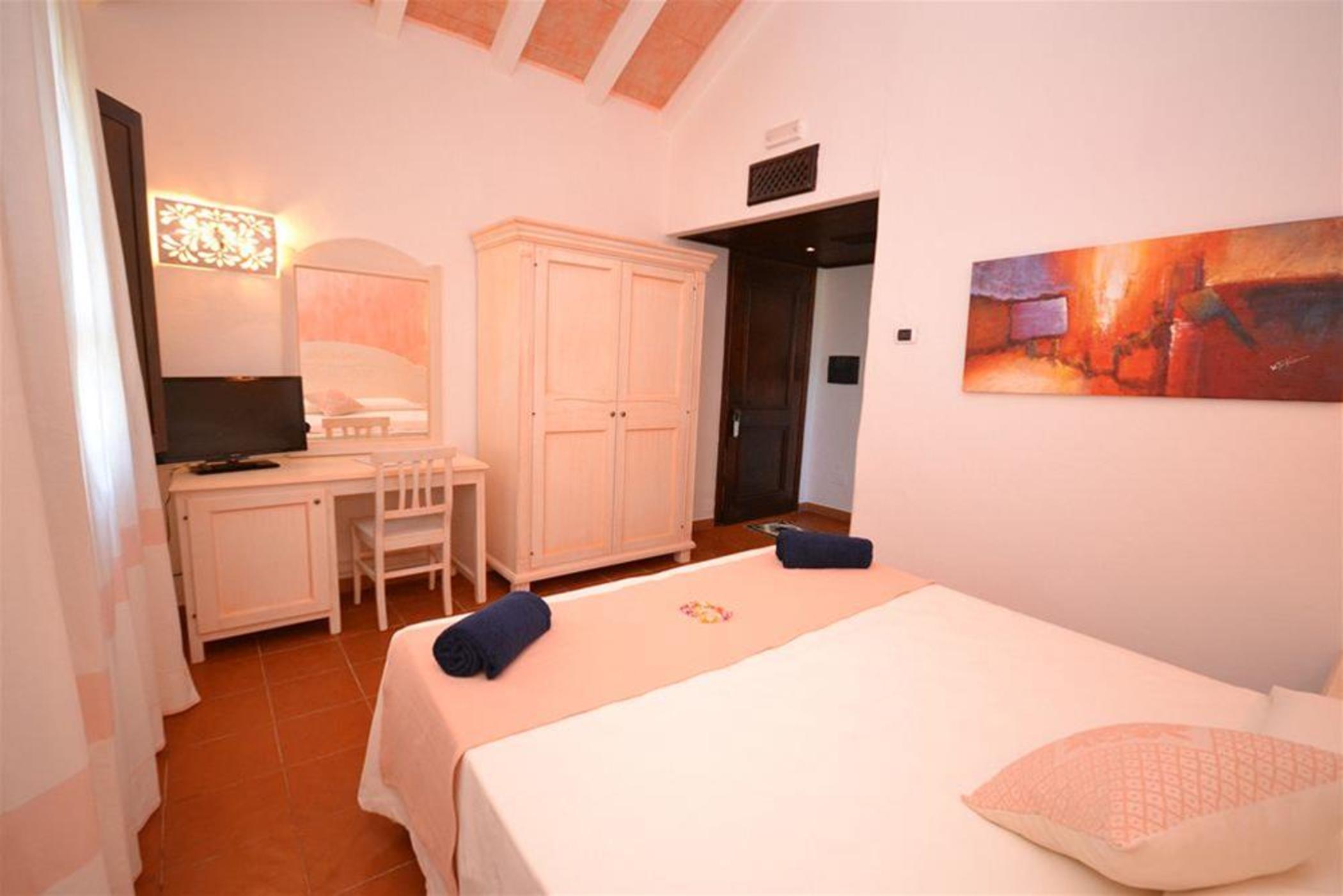 Felix Hotels - Galanias Hotel & Retreat Бари-Сардо Экстерьер фото
