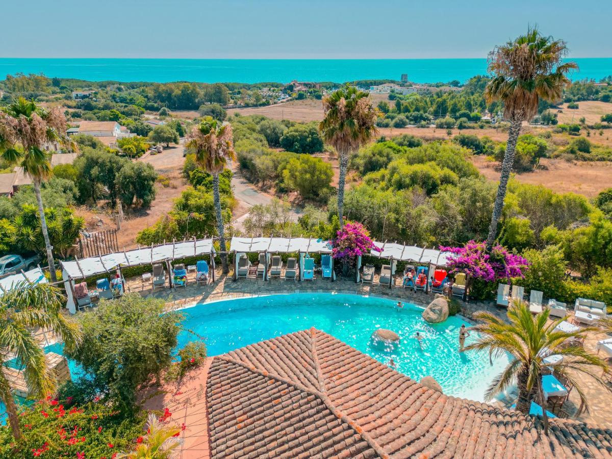 Felix Hotels - Galanias Hotel & Retreat Бари-Сардо Экстерьер фото